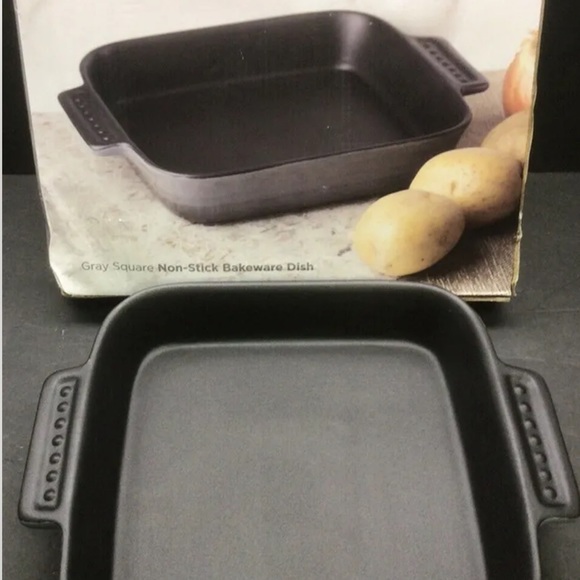 PARINI Restaurant Equipment Supply Parini Gray Square Non-stick Bakeware Dish 9" - Picture 4 of 14